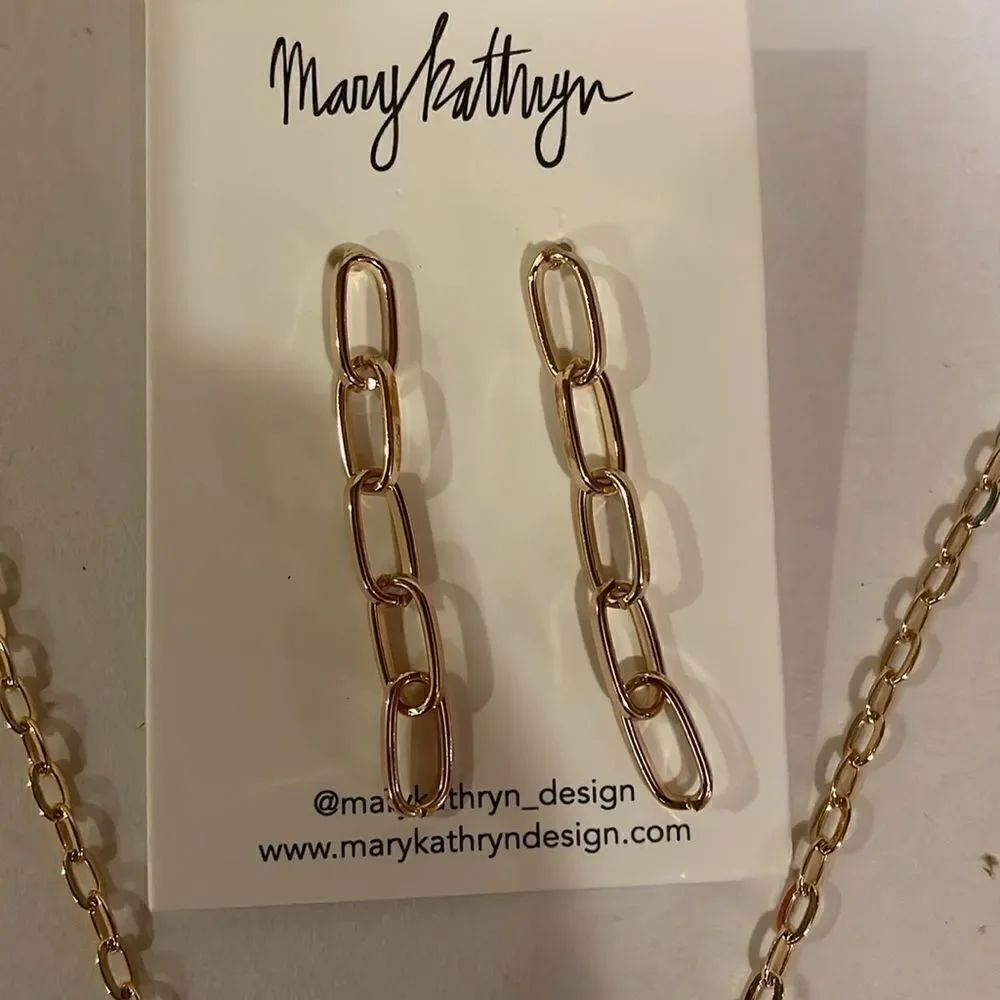 Assorted Jewelry - Picture 4 of 11